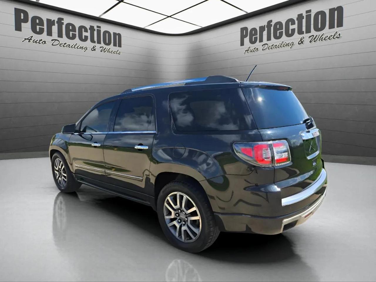 GMC Acadia AWD 4dr Denali 2014