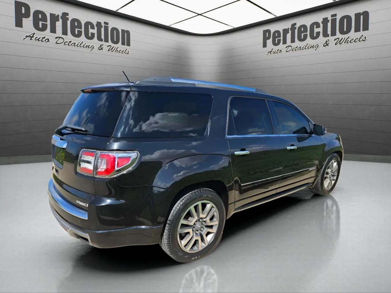 GMC Acadia AWD 4dr Denali 2014