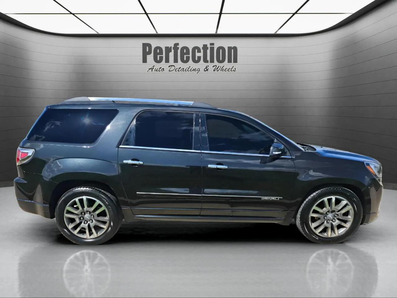 GMC Acadia AWD 4dr Denali 2014