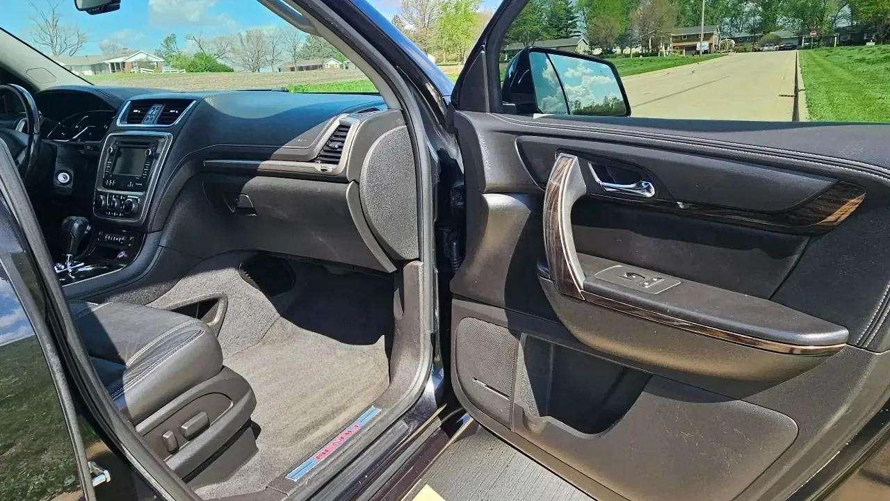 GMC Acadia AWD 4dr Denali 2014