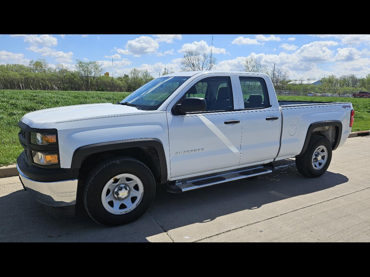 Chevrolet Silverado 1500 4WD Double Cab 143.5" Work Truck 2015