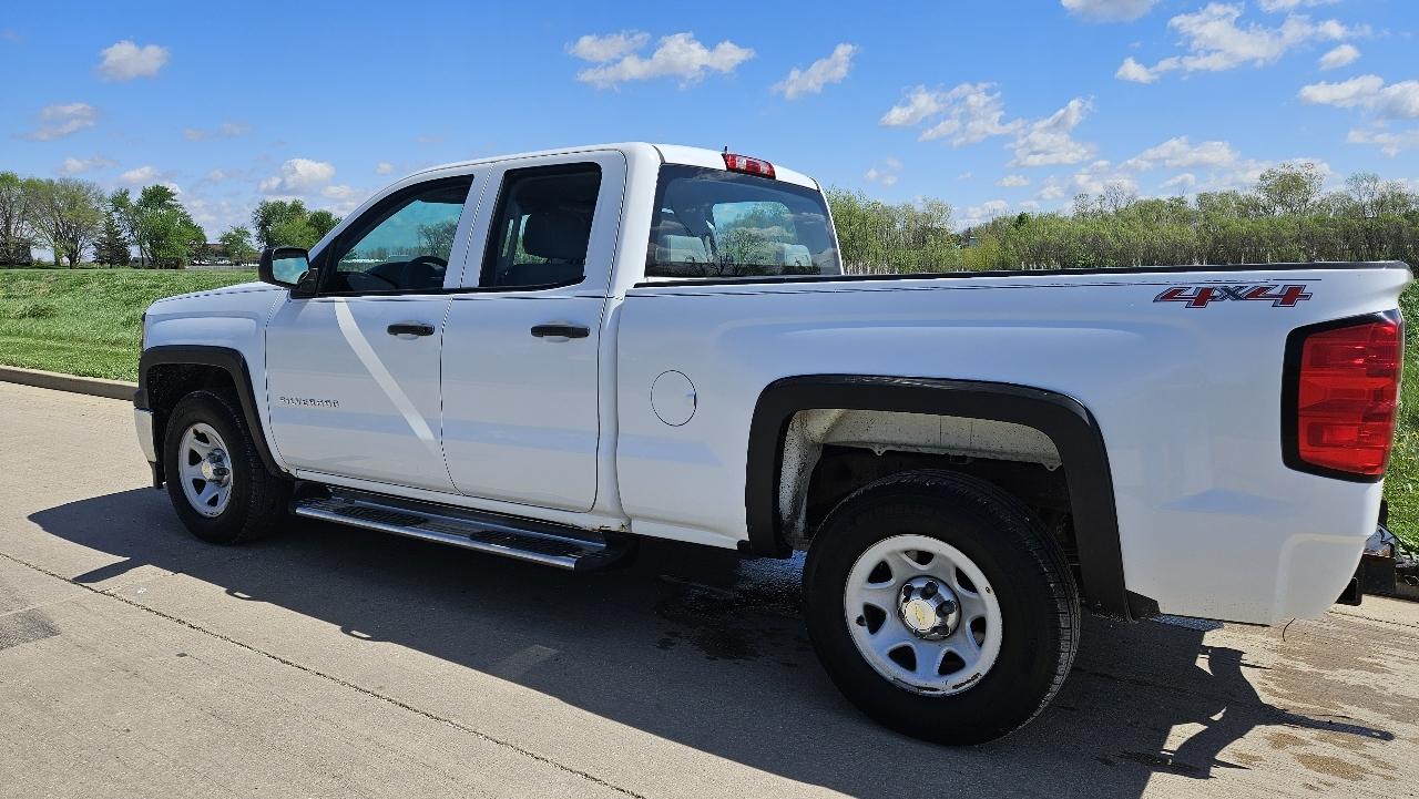 Chevrolet Silverado 1500 4WD Double Cab 143.5" Work Truck 2015