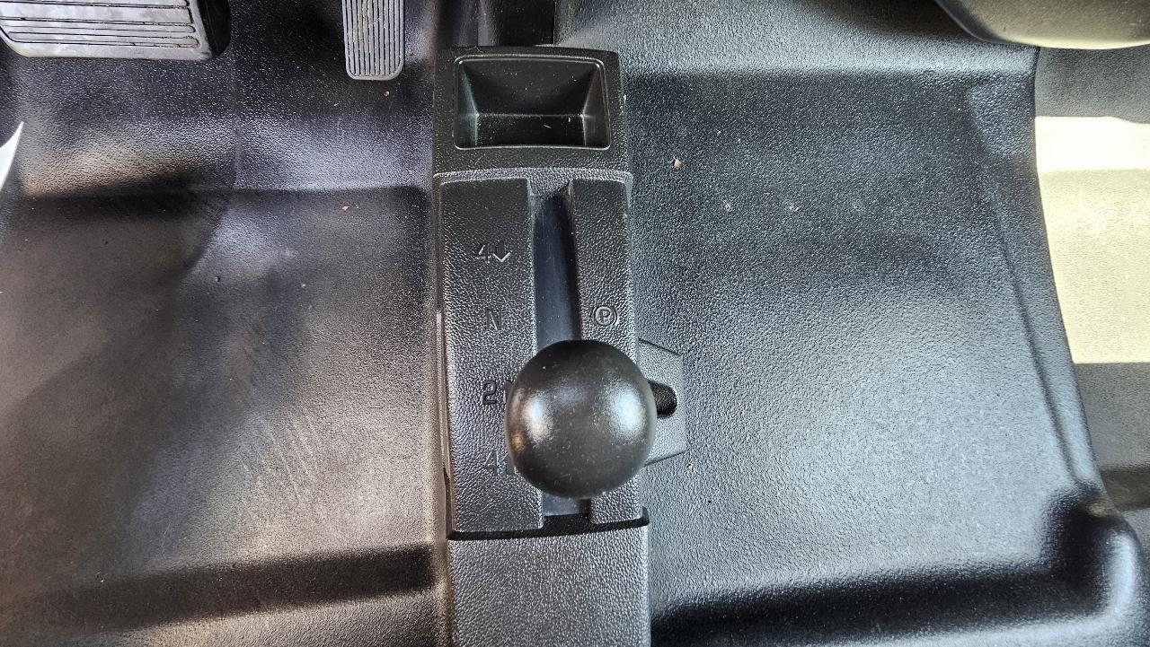 Chevrolet Silverado 1500 4WD Double Cab 143.5" Work Truck 2015