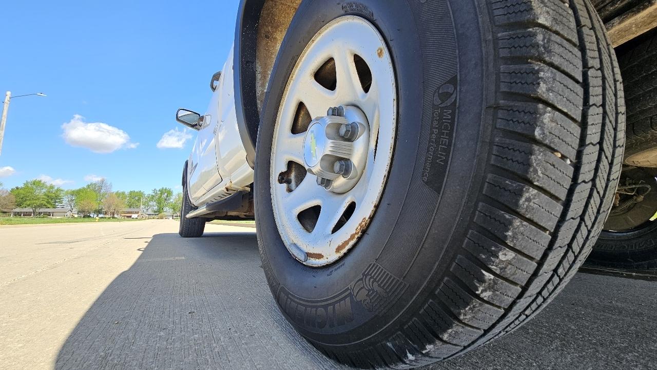 Chevrolet Silverado 1500 4WD Double Cab 143.5" Work Truck 2015