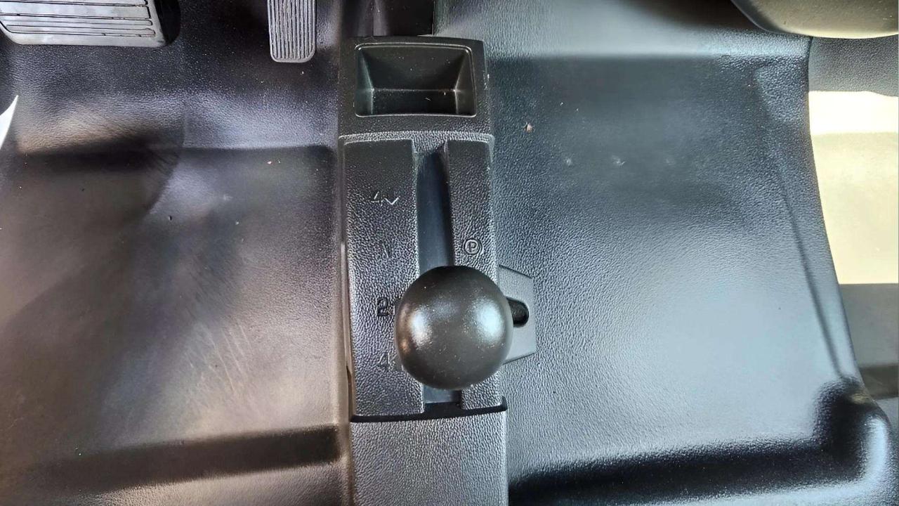 Chevrolet Silverado 1500 4WD Double Cab 143.5" Work Truck 2015