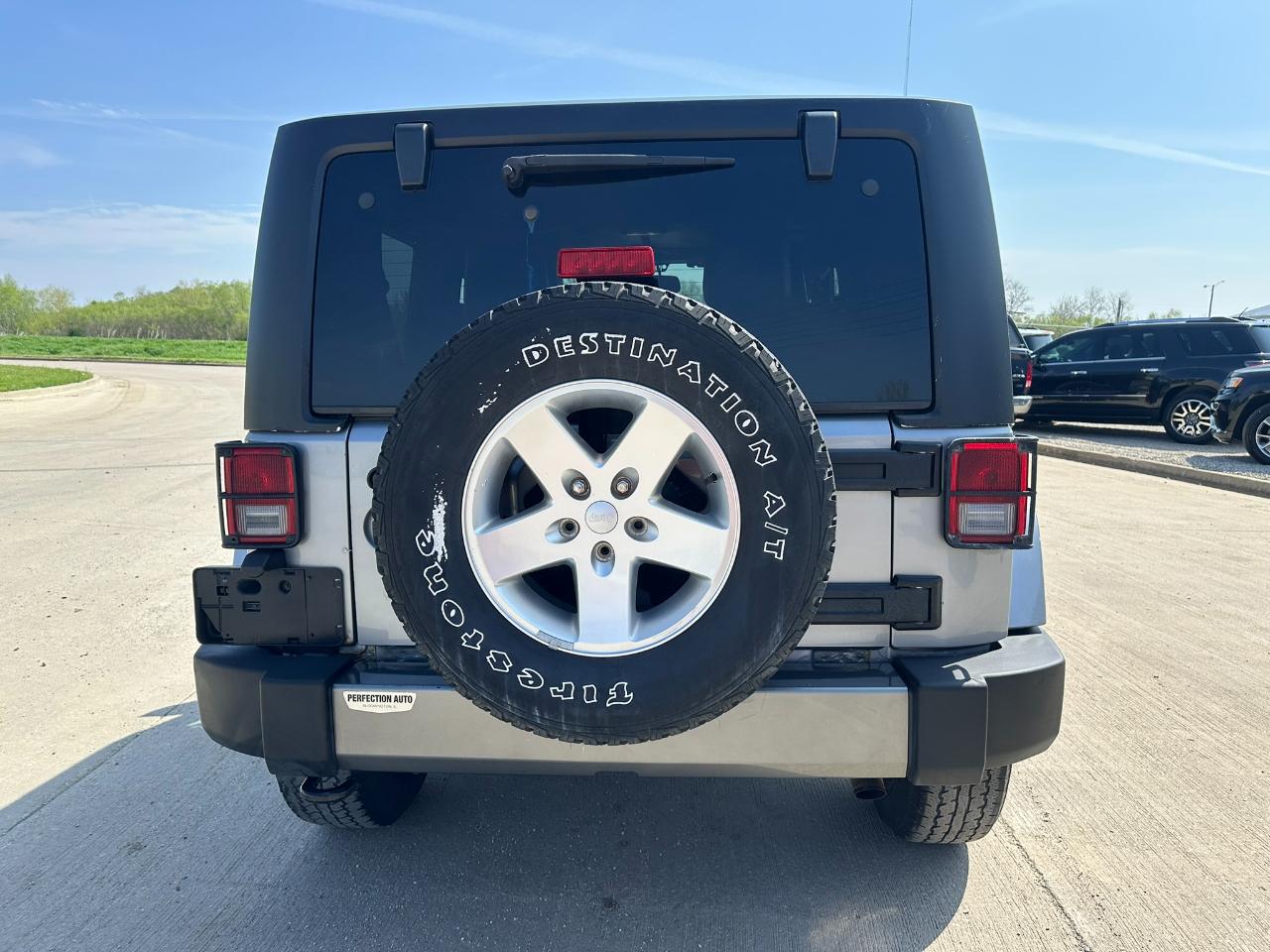 Jeep Wrangler 4WD 2dr Freedom Edition *Ltd Avail* 2014