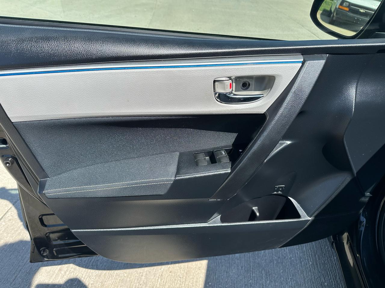 Toyota Corolla 4dr Sdn CVT LE Premium (Natl) 2014