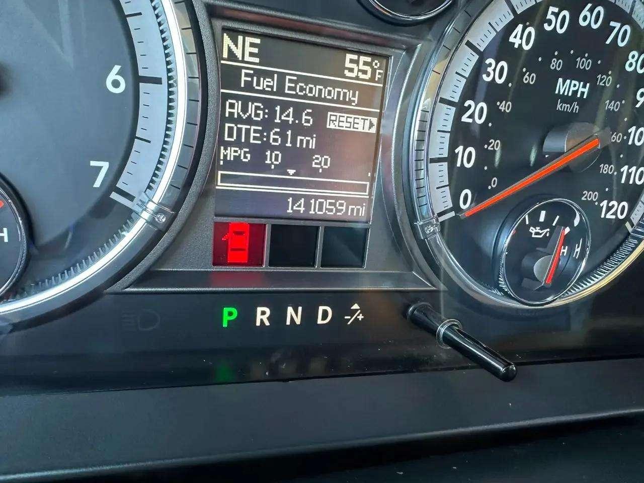 RAM 1500 4WD Crew Cab 140.5" Laramie Limited Edition 2012