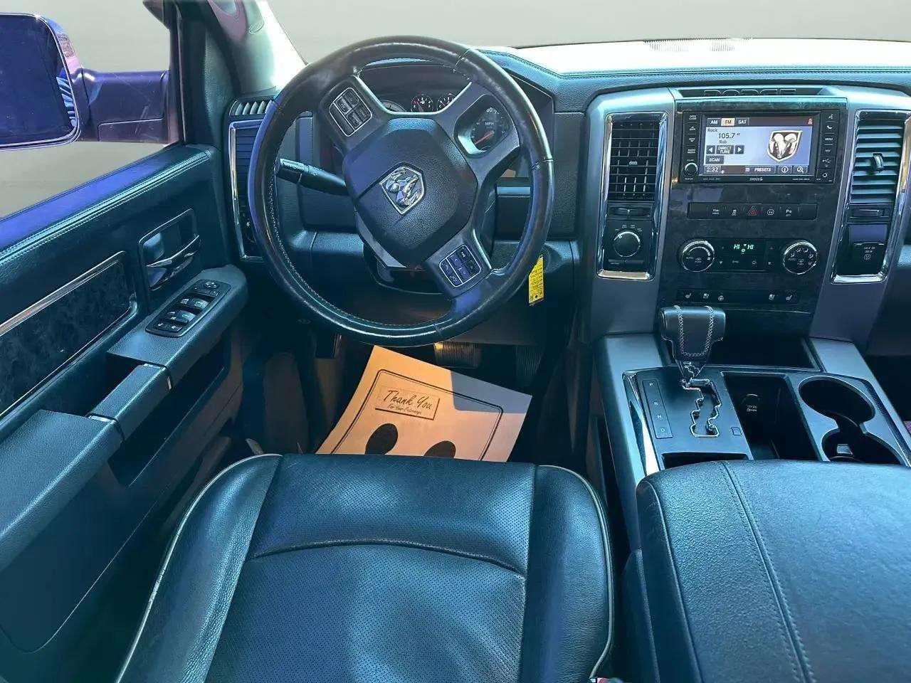 RAM 1500 4WD Crew Cab 140.5" Laramie Limited Edition 2012