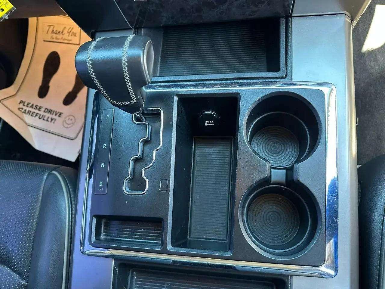 RAM 1500 4WD Crew Cab 140.5" Laramie Limited Edition 2012