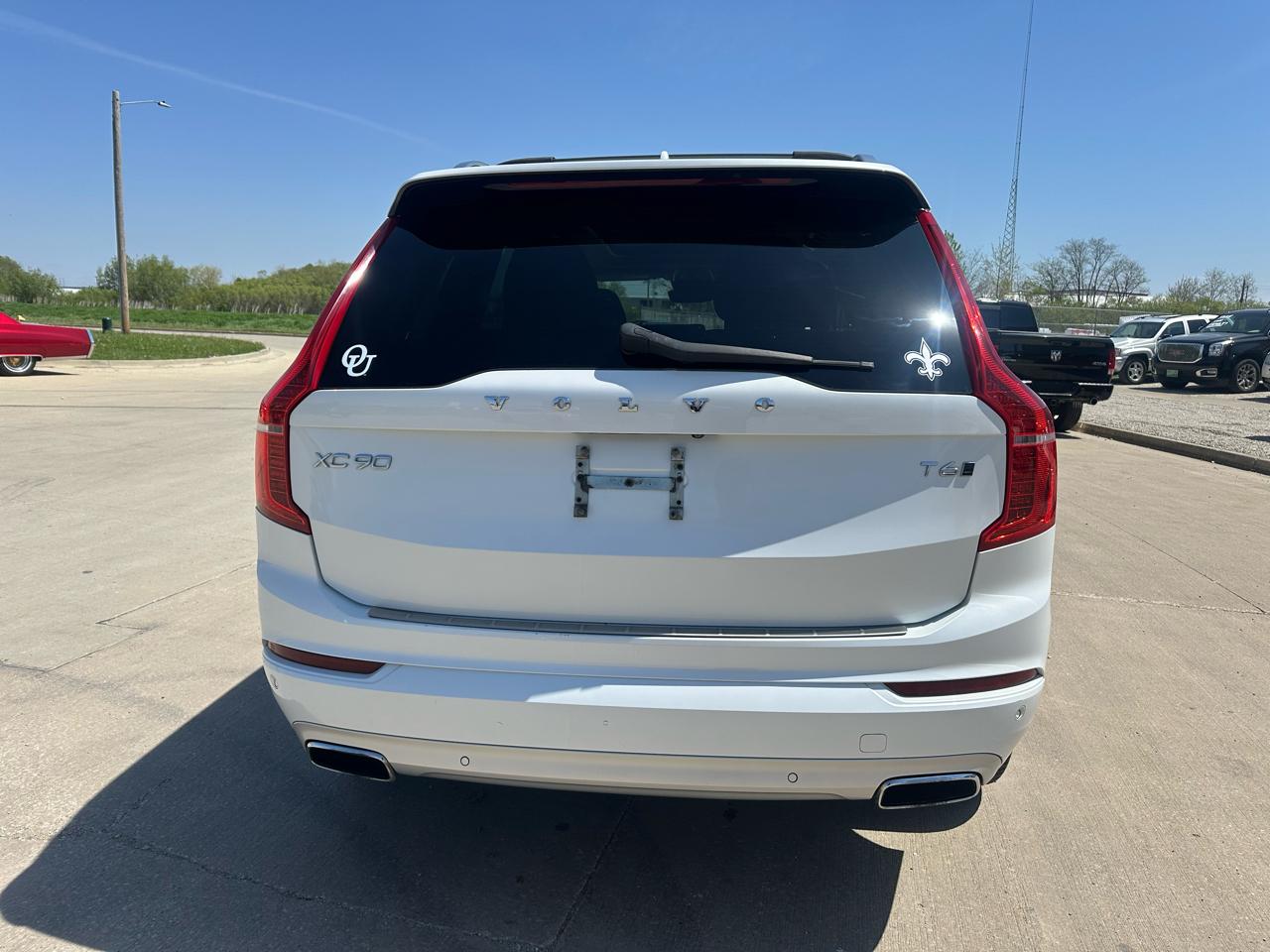 Volvo XC90 T6 - Momentum 4D SUV AWD 2017