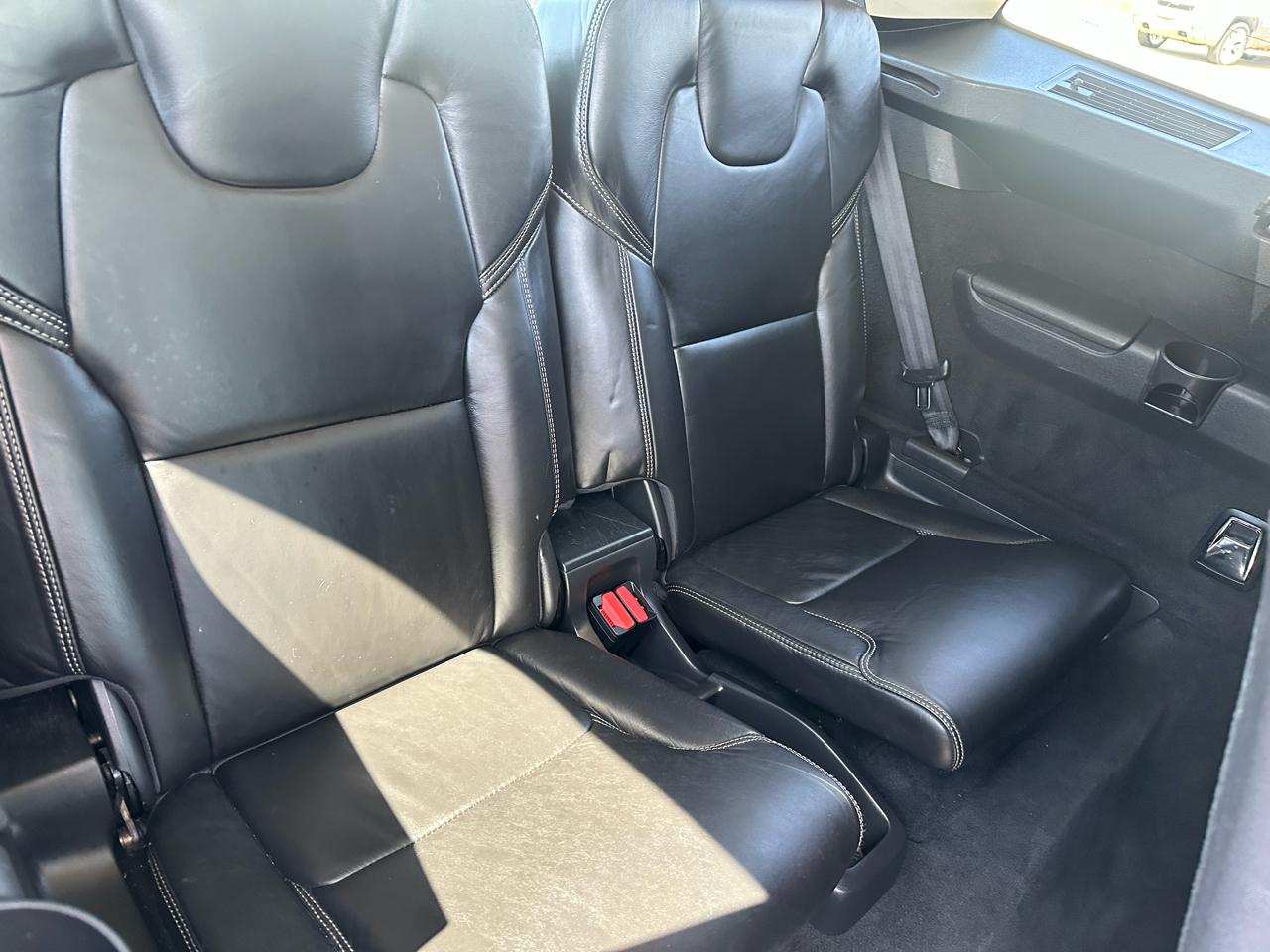 Volvo XC90 T6 - Momentum 4D SUV AWD 2017