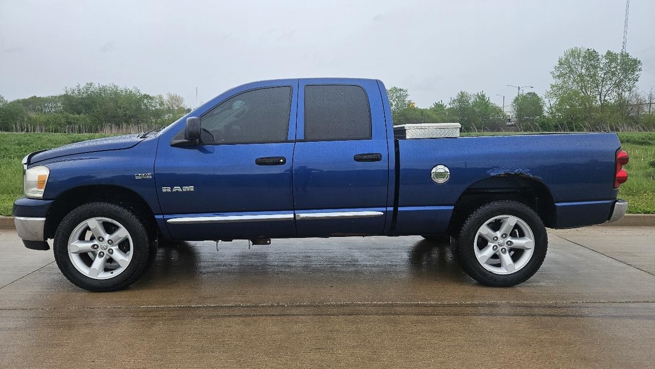 Dodge Ram 1500 4WD Quad Cab 140.5" SLT 2008