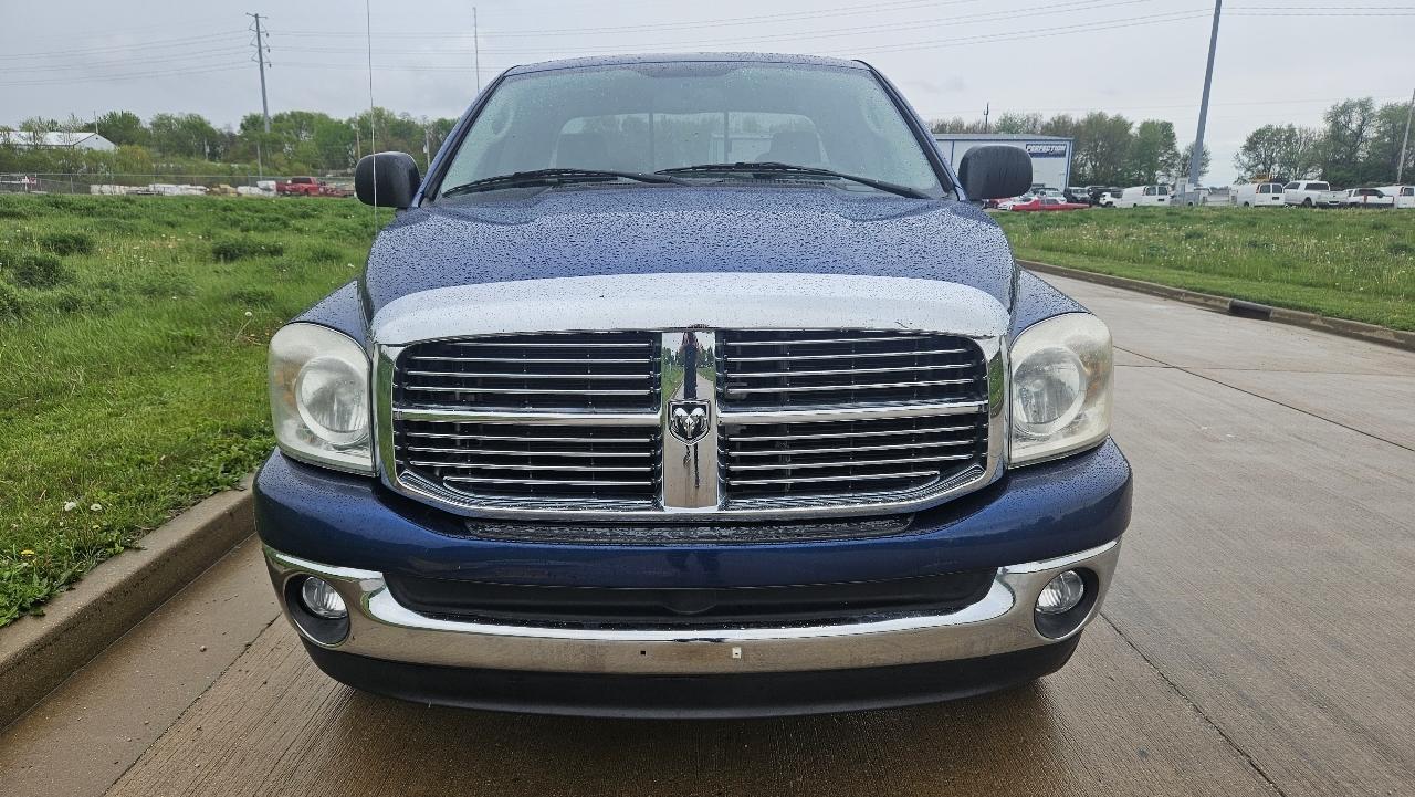 Dodge Ram 1500 4WD Quad Cab 140.5" SLT 2008