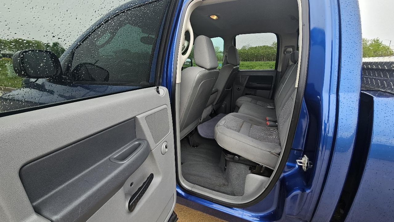 Dodge Ram 1500 4WD Quad Cab 140.5" SLT 2008