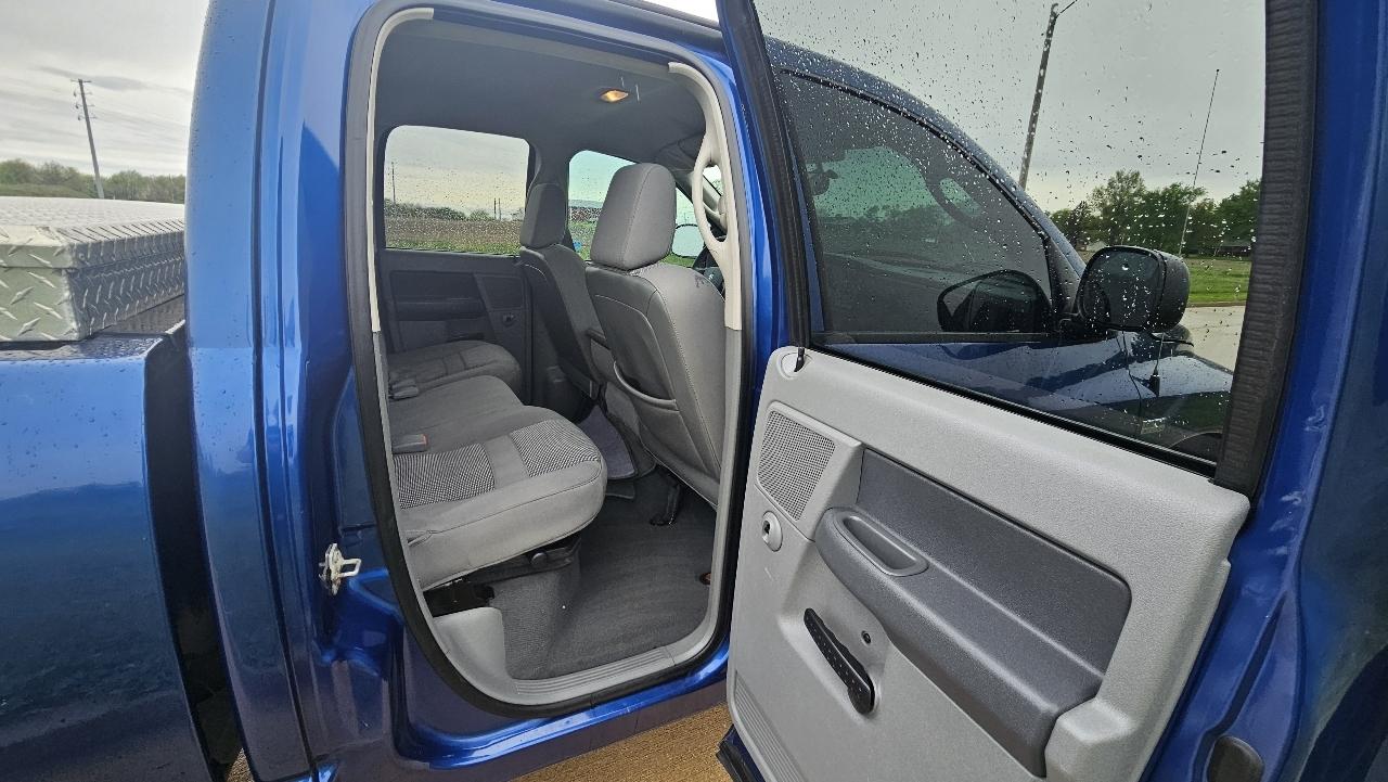 Dodge Ram 1500 4WD Quad Cab 140.5" SLT 2008