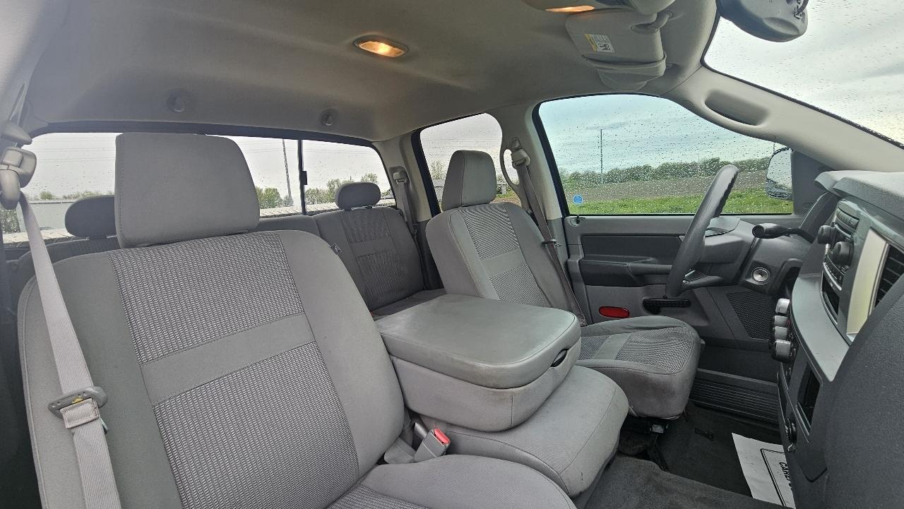 Dodge Ram 1500 4WD Quad Cab 140.5" SLT 2008