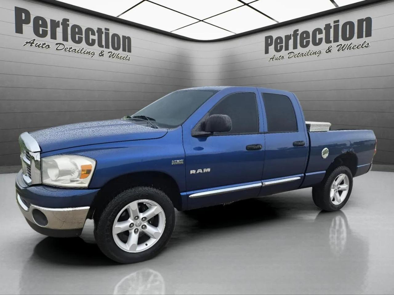 2008 Dodge Ram 1500 4WD Quad Cab 140.5" SLT