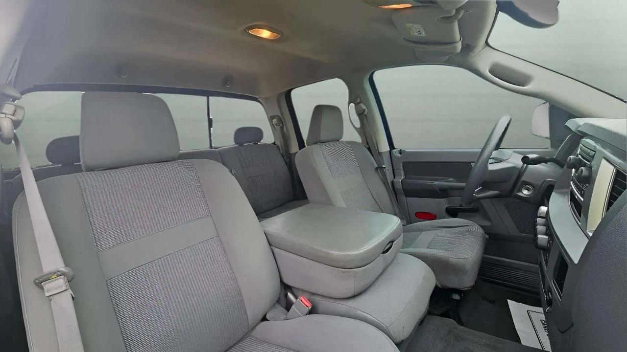 Dodge Ram 1500 4WD Quad Cab 140.5" SLT 2008