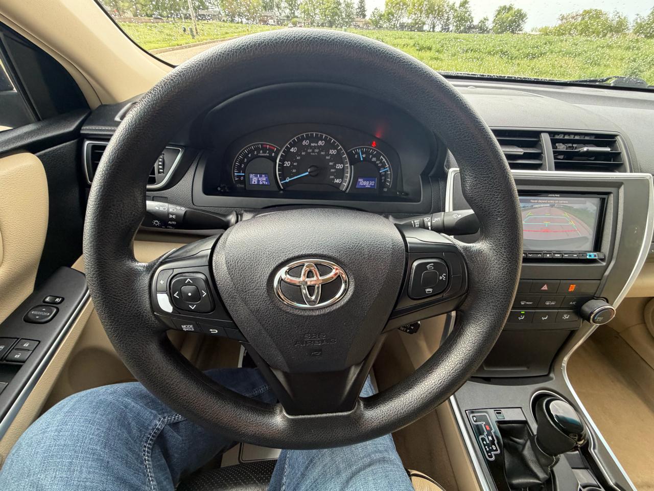 Toyota Camry 4dr Sdn I4 Auto XLE (Natl) 2015