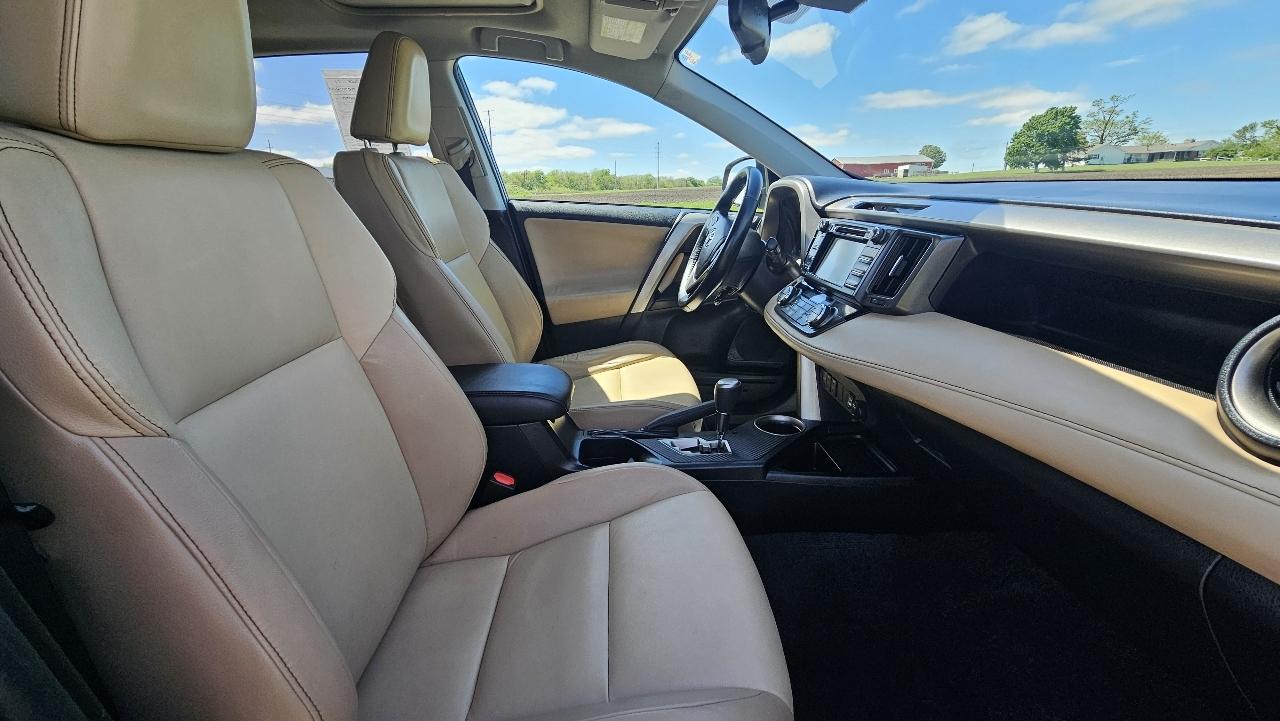 Toyota RAV4 AWD 4dr Limited (Natl) 2015