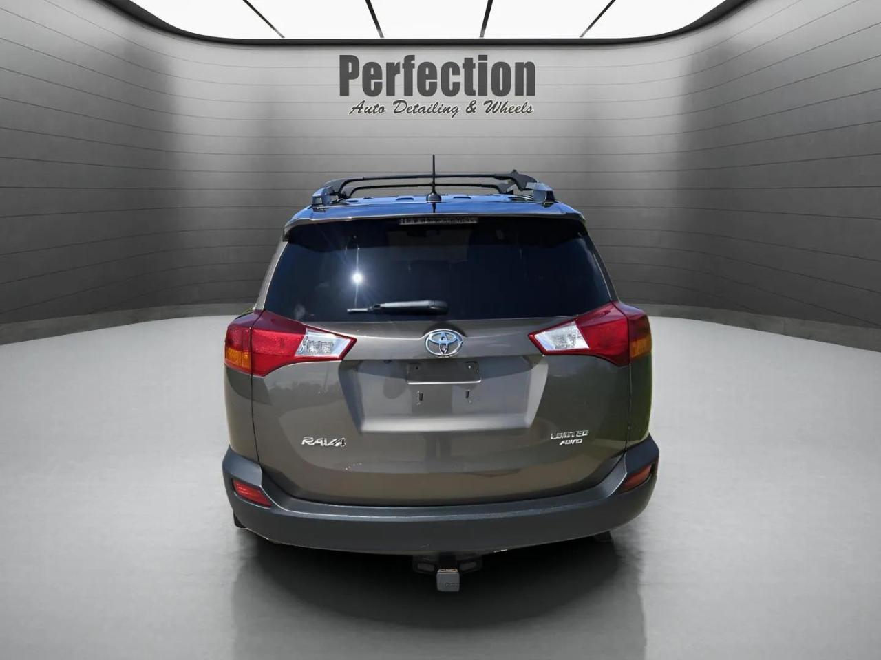 Toyota RAV4 AWD 4dr Limited (Natl) 2015