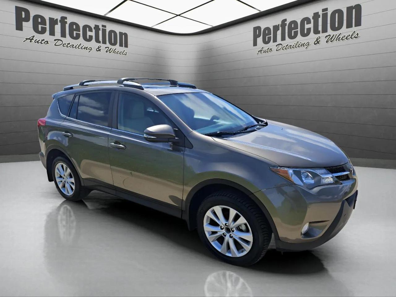 Toyota RAV4 AWD 4dr Limited (Natl) 2015