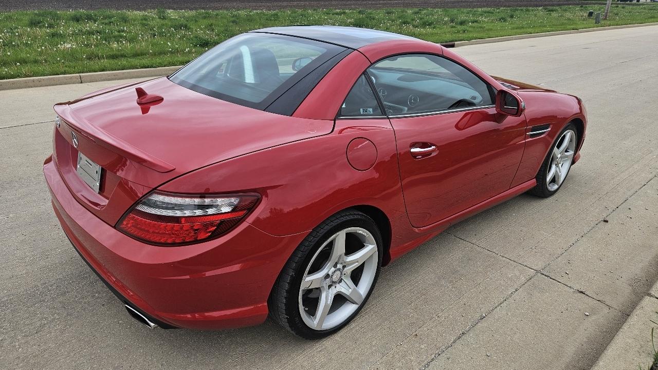 Mercedes-Benz SLK-Class 2dr Roadster SLK 250 2012