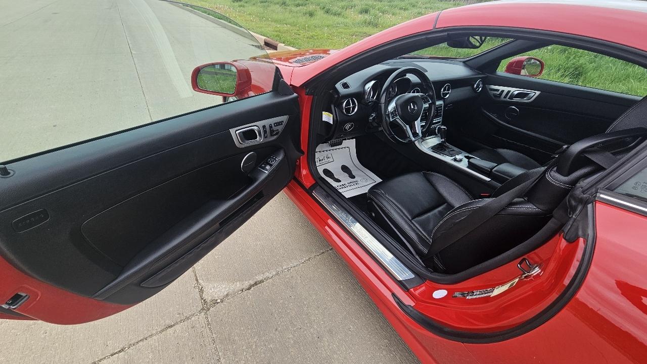 Mercedes-Benz SLK-Class 2dr Roadster SLK 250 2012