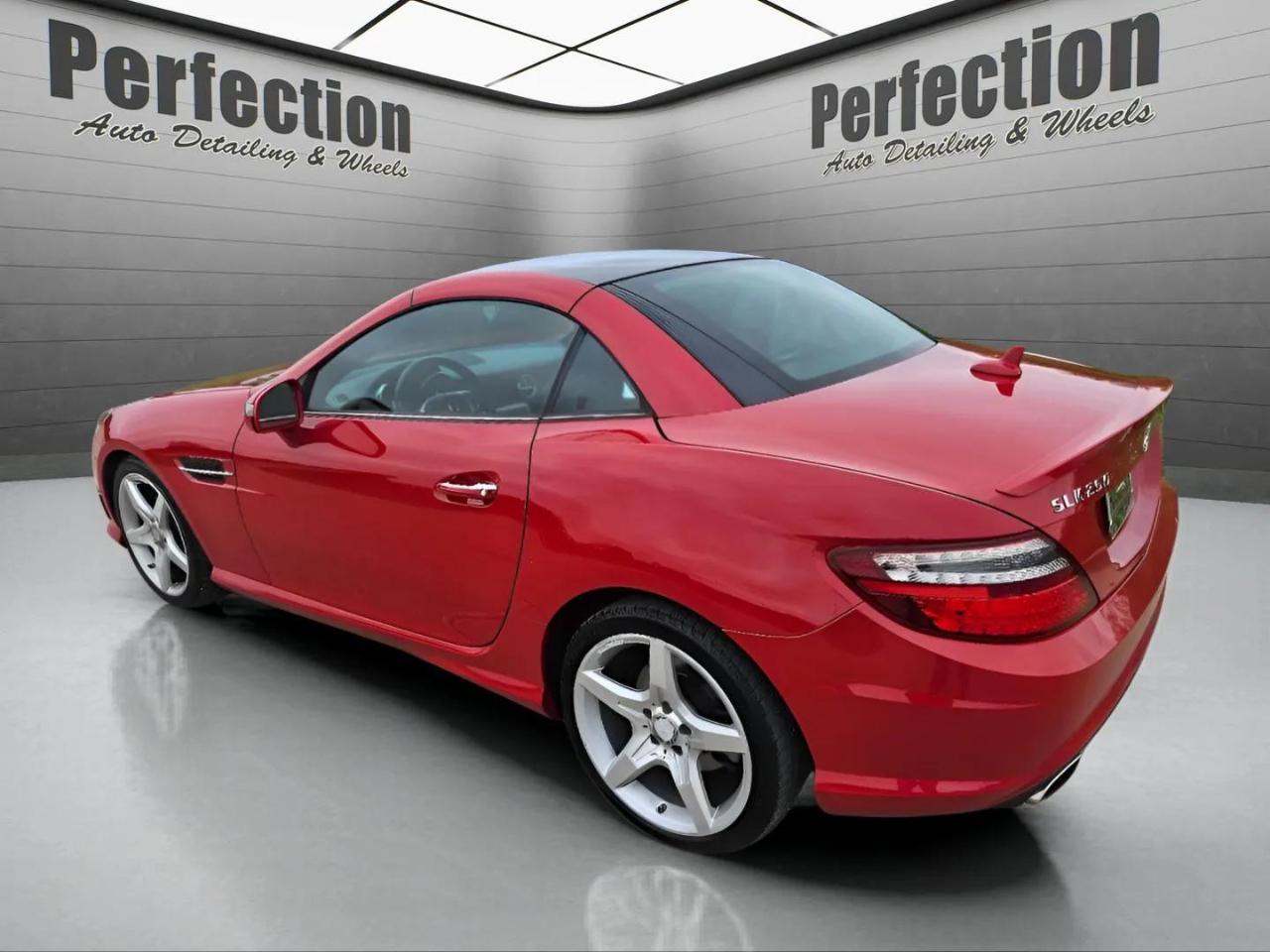 Mercedes-Benz SLK-Class 2dr Roadster SLK 250 2012