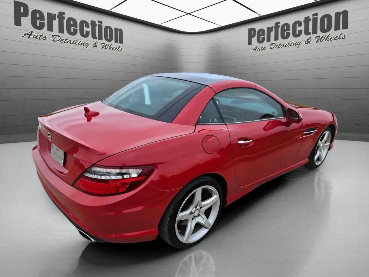 Mercedes-Benz SLK-Class 2dr Roadster SLK 250 2012