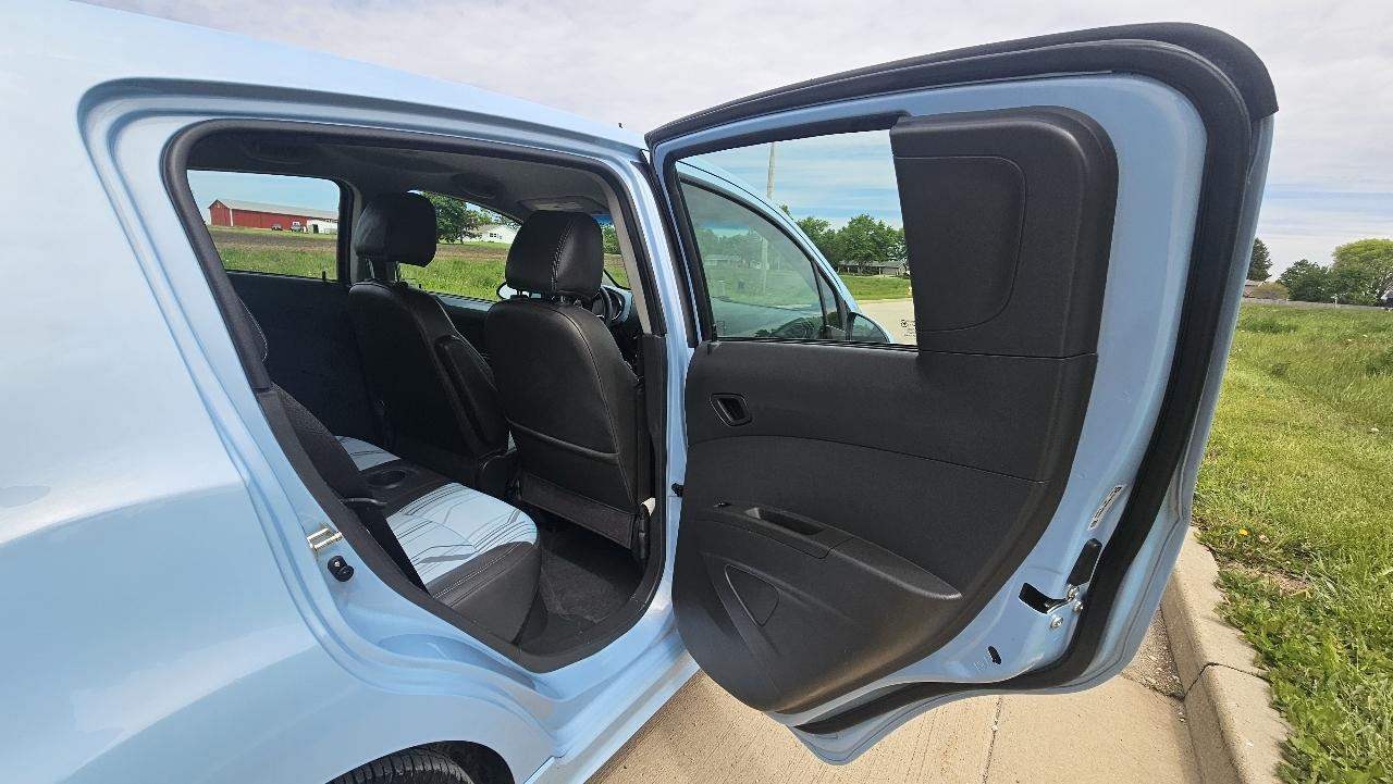 Chevrolet Spark EV 5dr HB LT w/1SA 2014