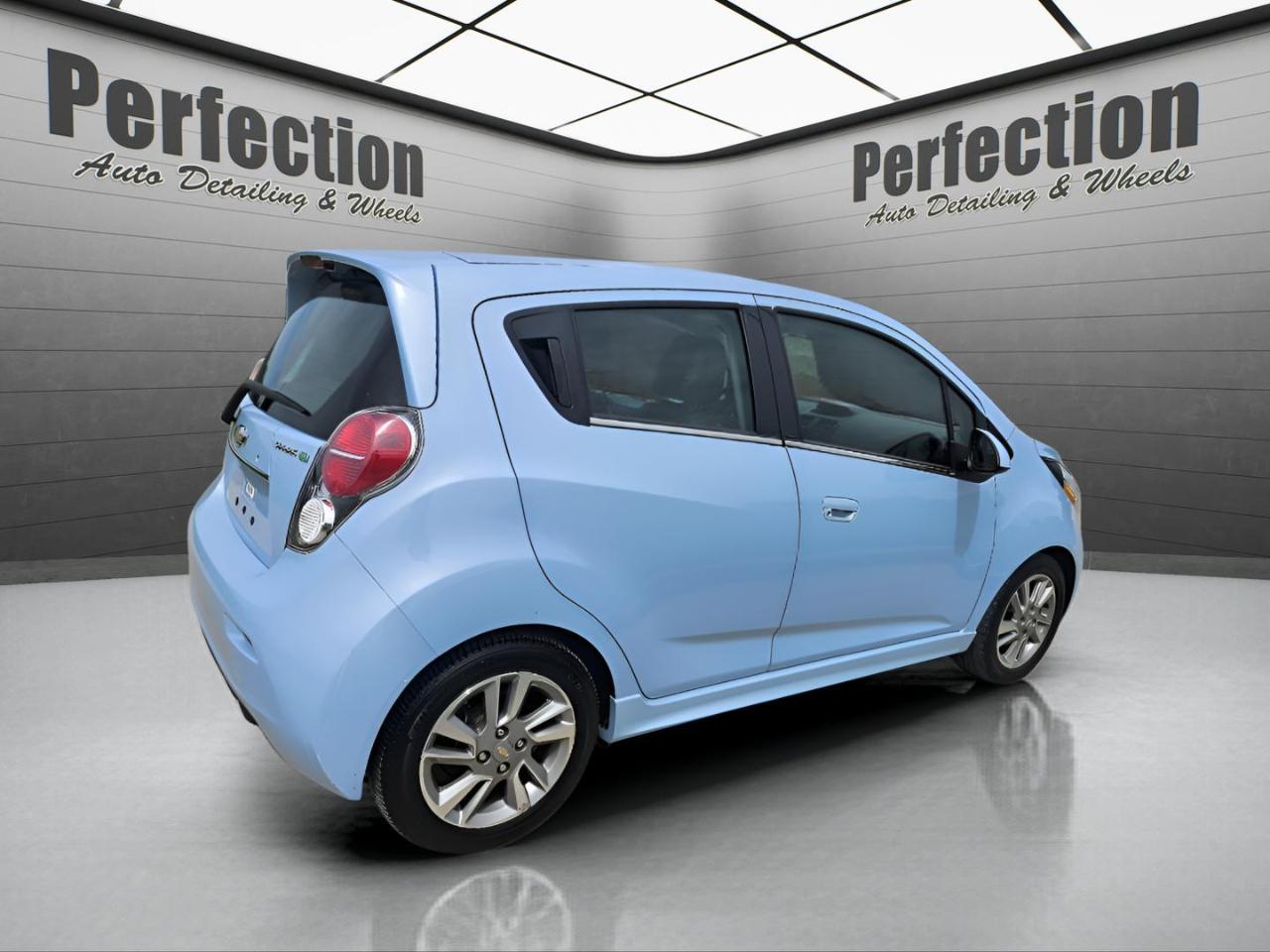 Chevrolet Spark EV 5dr HB LT w/1SA 2014
