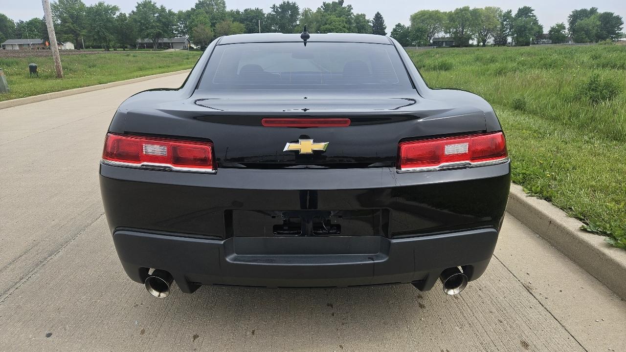Chevrolet Camaro 2dr Cpe LS w/2LS 2015