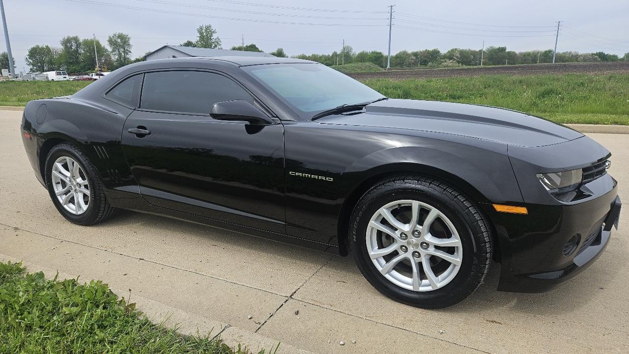 Chevrolet Camaro 2dr Cpe LS w/2LS 2015