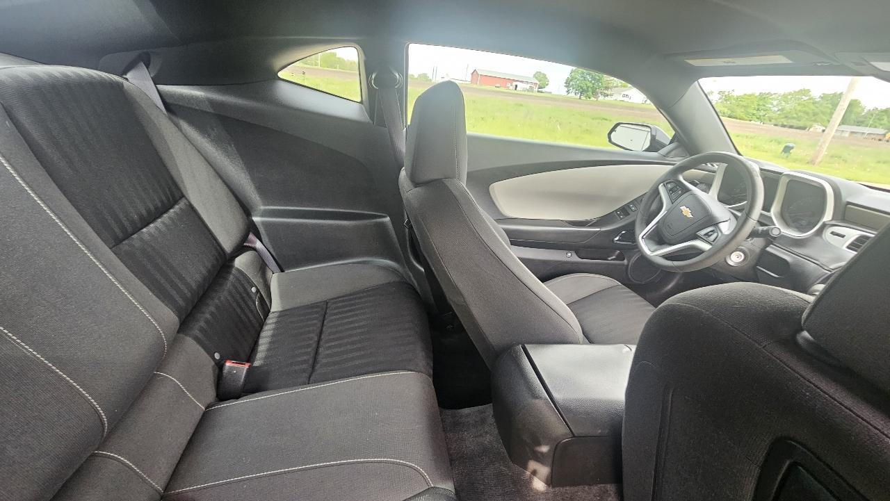 Chevrolet Camaro 2dr Cpe LS w/2LS 2015