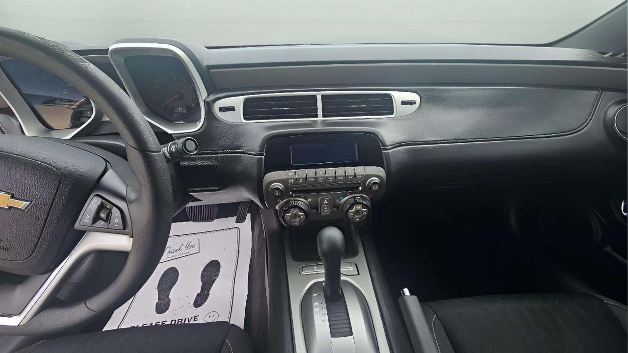 Chevrolet Camaro 2dr Cpe LS w/2LS 2015