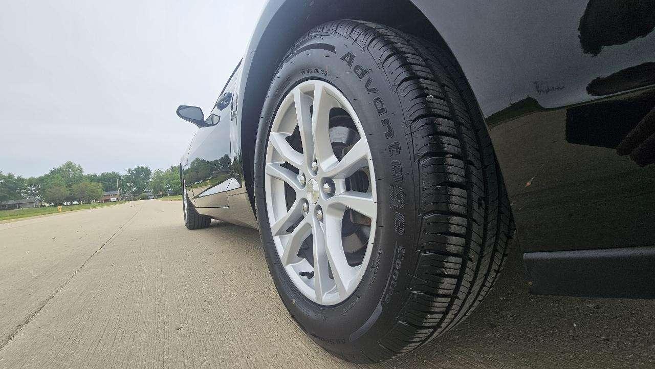 Chevrolet Camaro 2dr Cpe LS w/2LS 2015