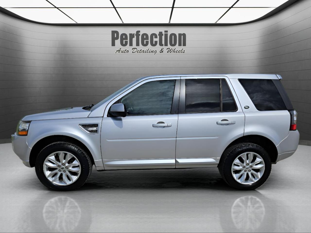 Land Rover LR2 AWD 4dr 2014
