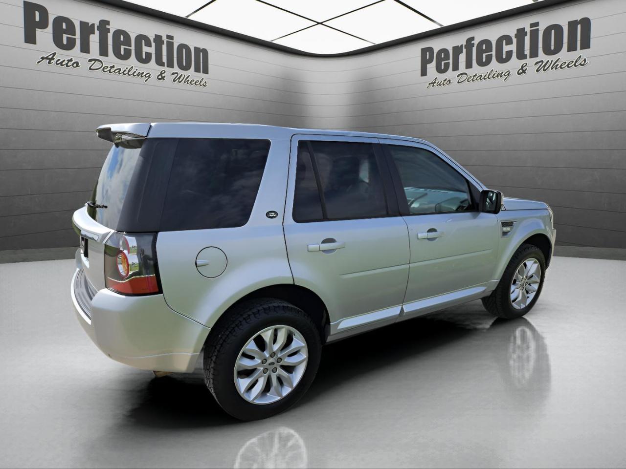 Land Rover LR2 AWD 4dr 2014