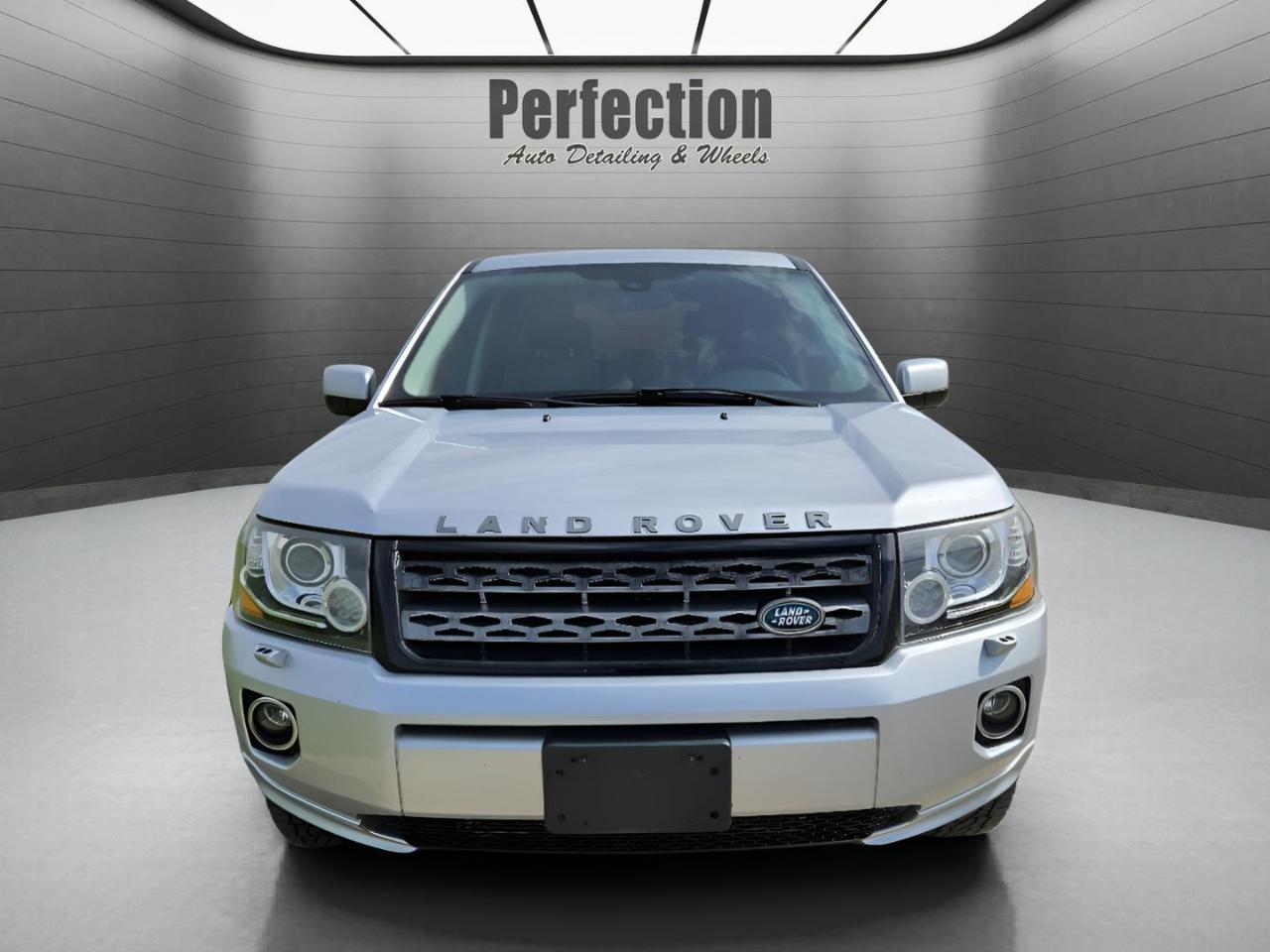 Land Rover LR2 AWD 4dr 2014