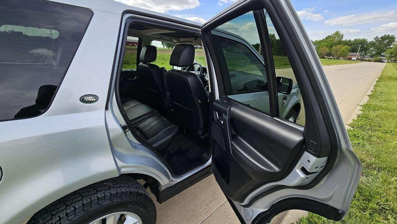Land Rover LR2 AWD 4dr 2014