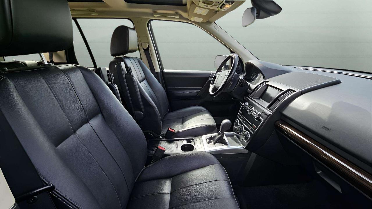 Land Rover LR2 AWD 4dr 2014
