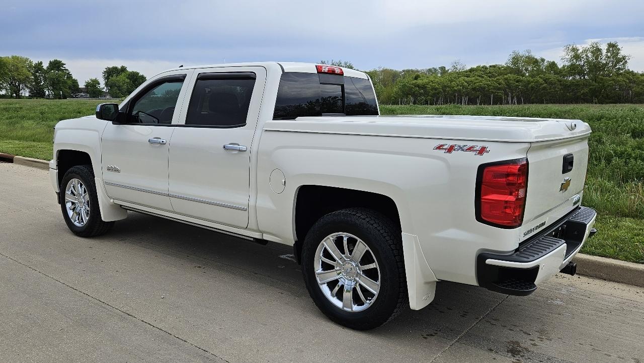Chevrolet Silverado 1500 4WD Crew Cab 143.5" High Country 2014
