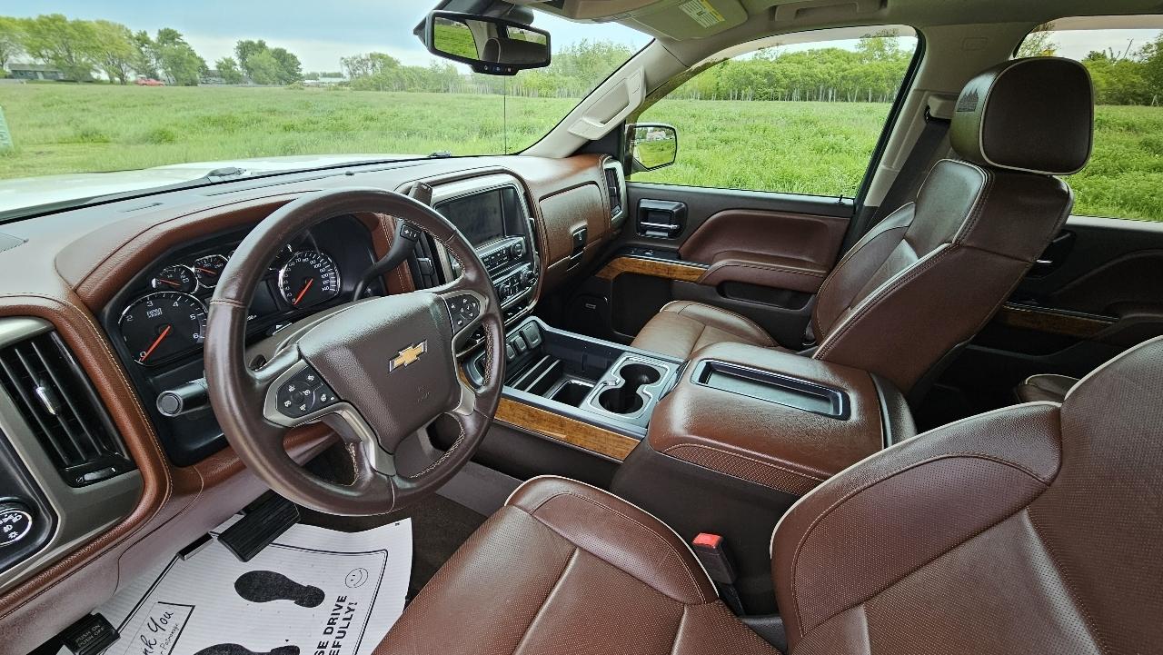 Chevrolet Silverado 1500 4WD Crew Cab 143.5" High Country 2014