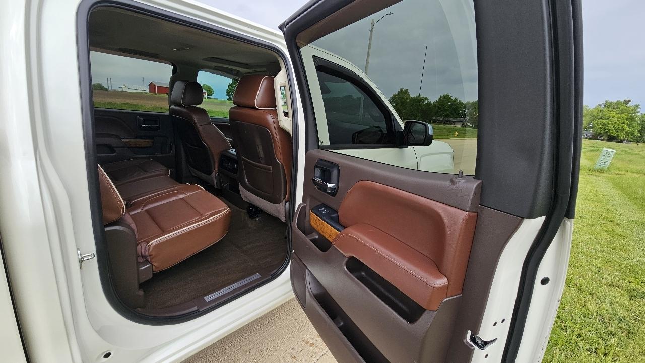 Chevrolet Silverado 1500 4WD Crew Cab 143.5" High Country 2014