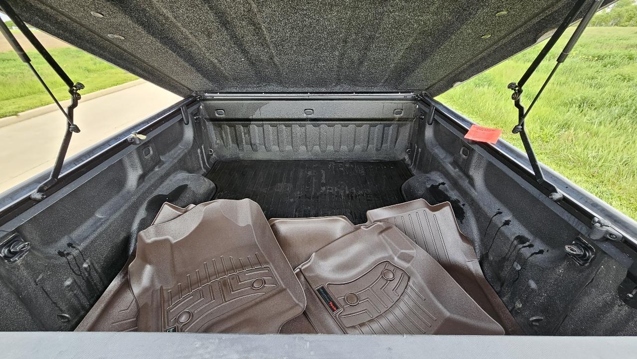 Chevrolet Silverado 1500 4WD Crew Cab 143.5" High Country 2014
