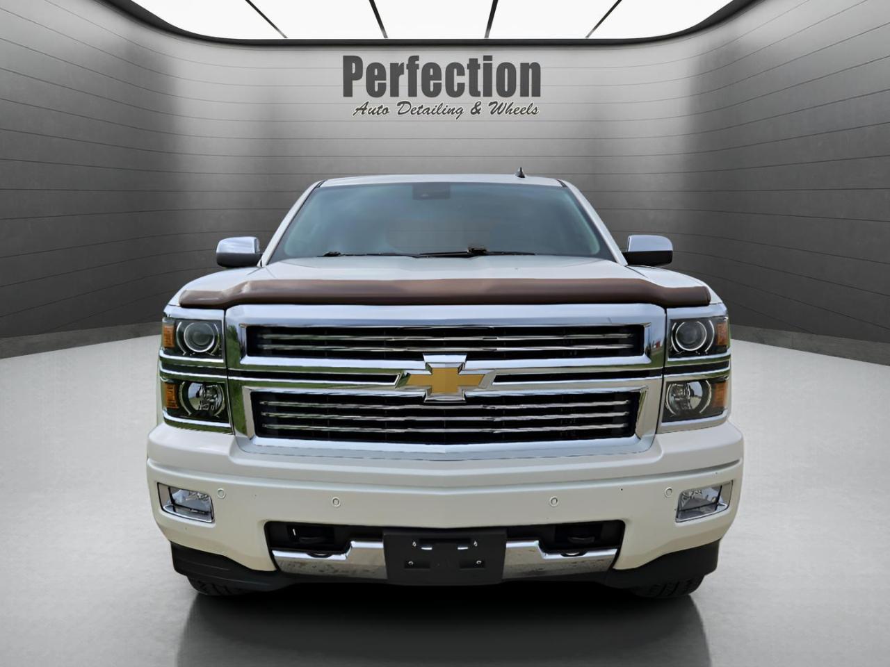 Chevrolet Silverado 1500 4WD Crew Cab 143.5" High Country 2014