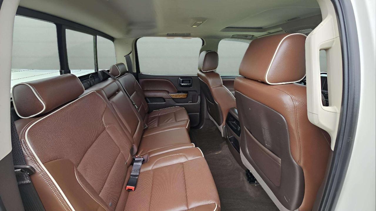 Chevrolet Silverado 1500 4WD Crew Cab 143.5" High Country 2014
