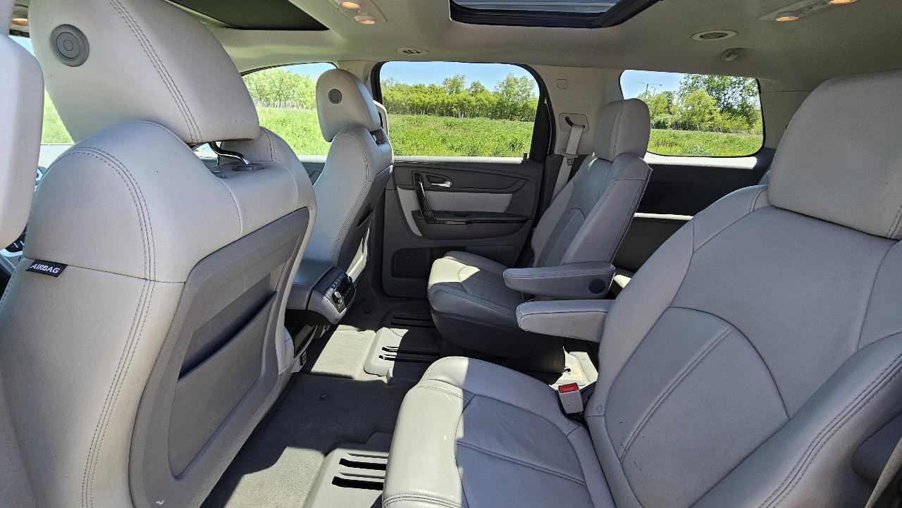 GMC Acadia FWD 4dr SLT w/SLT-1 2016
